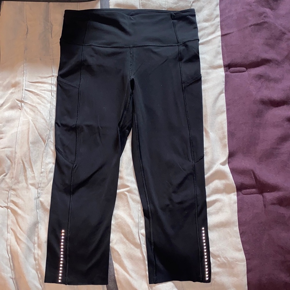 LuLuLemon Size 8, Fast & Free HR reflective, Black